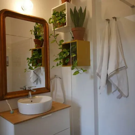 Good Mornings Apartment